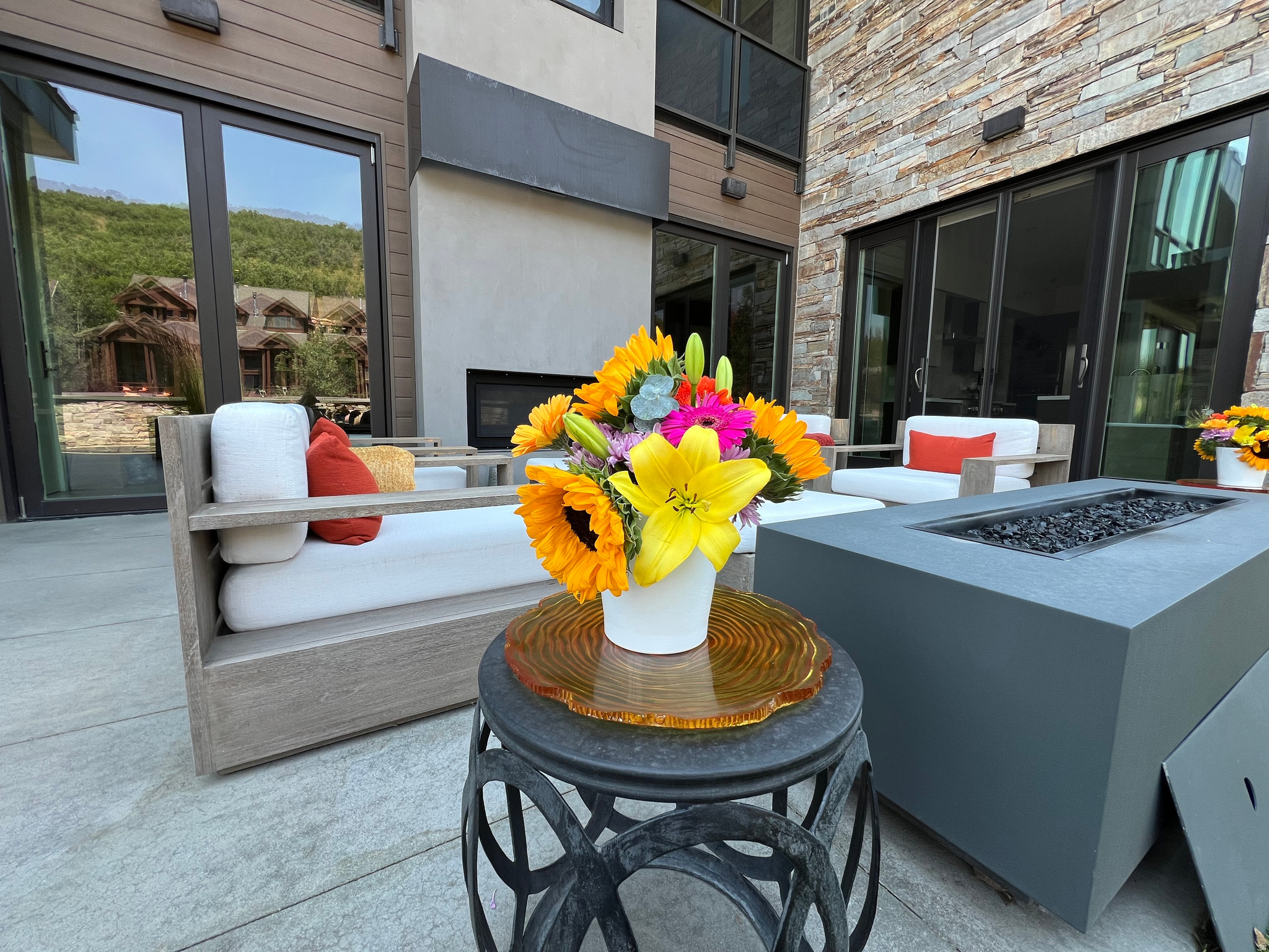 ROUNDABOUT - Residential