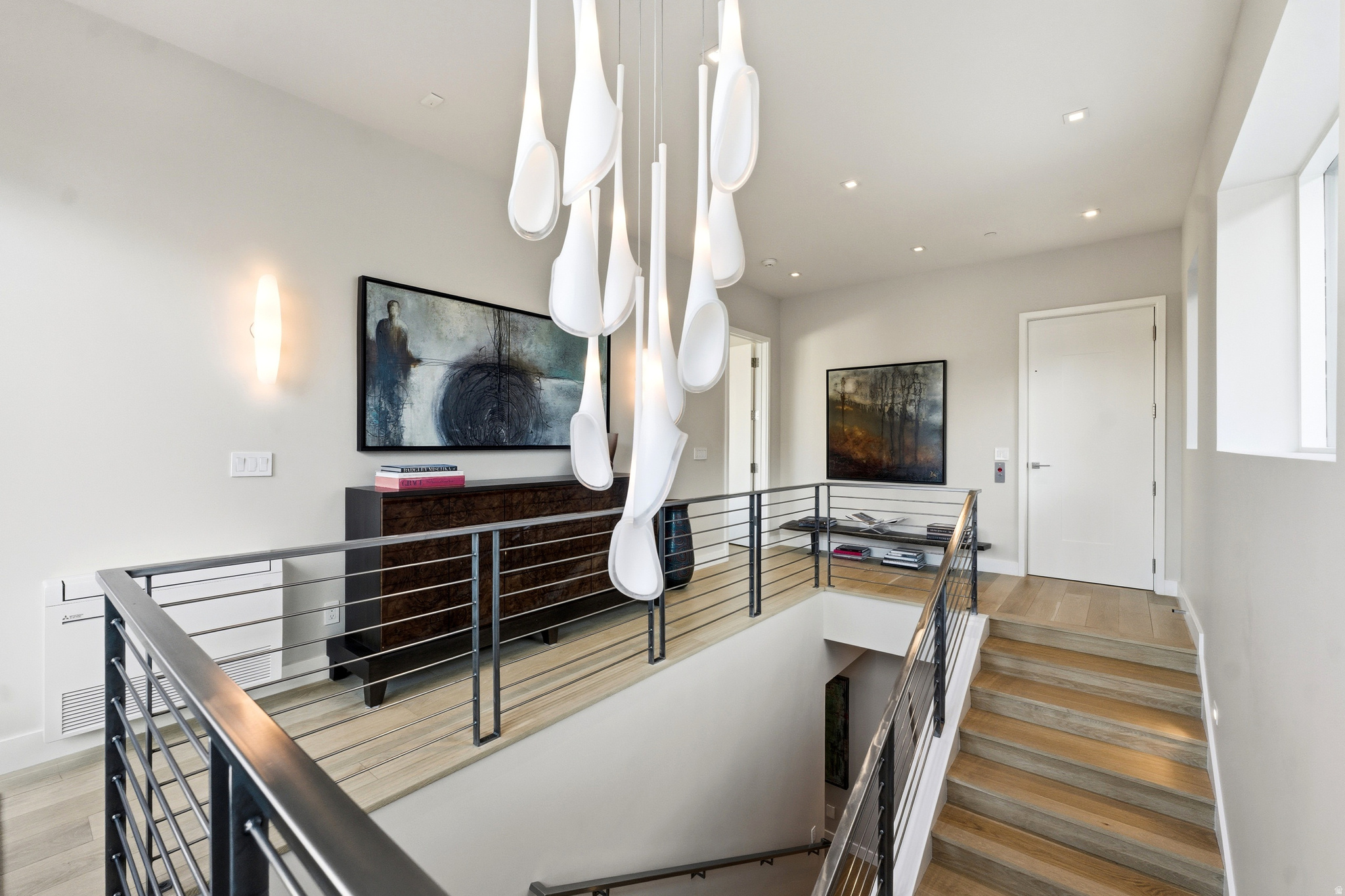 ROUNDABOUT - Residential