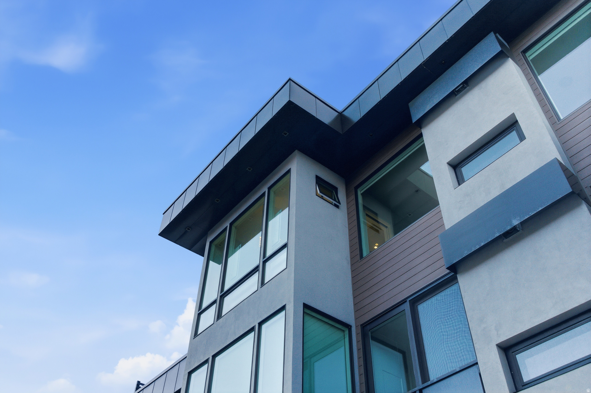 ROUNDABOUT - Residential