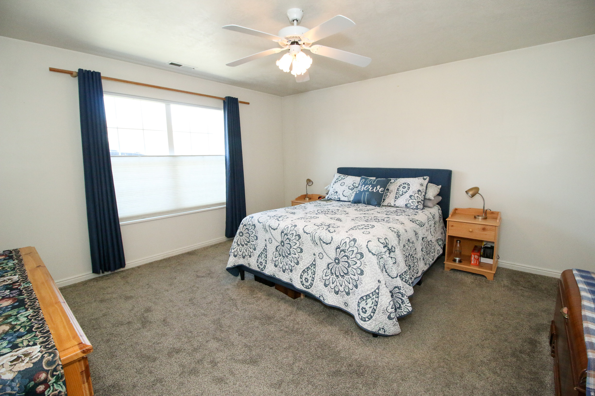 VALLEY VU VILLAS - Residential