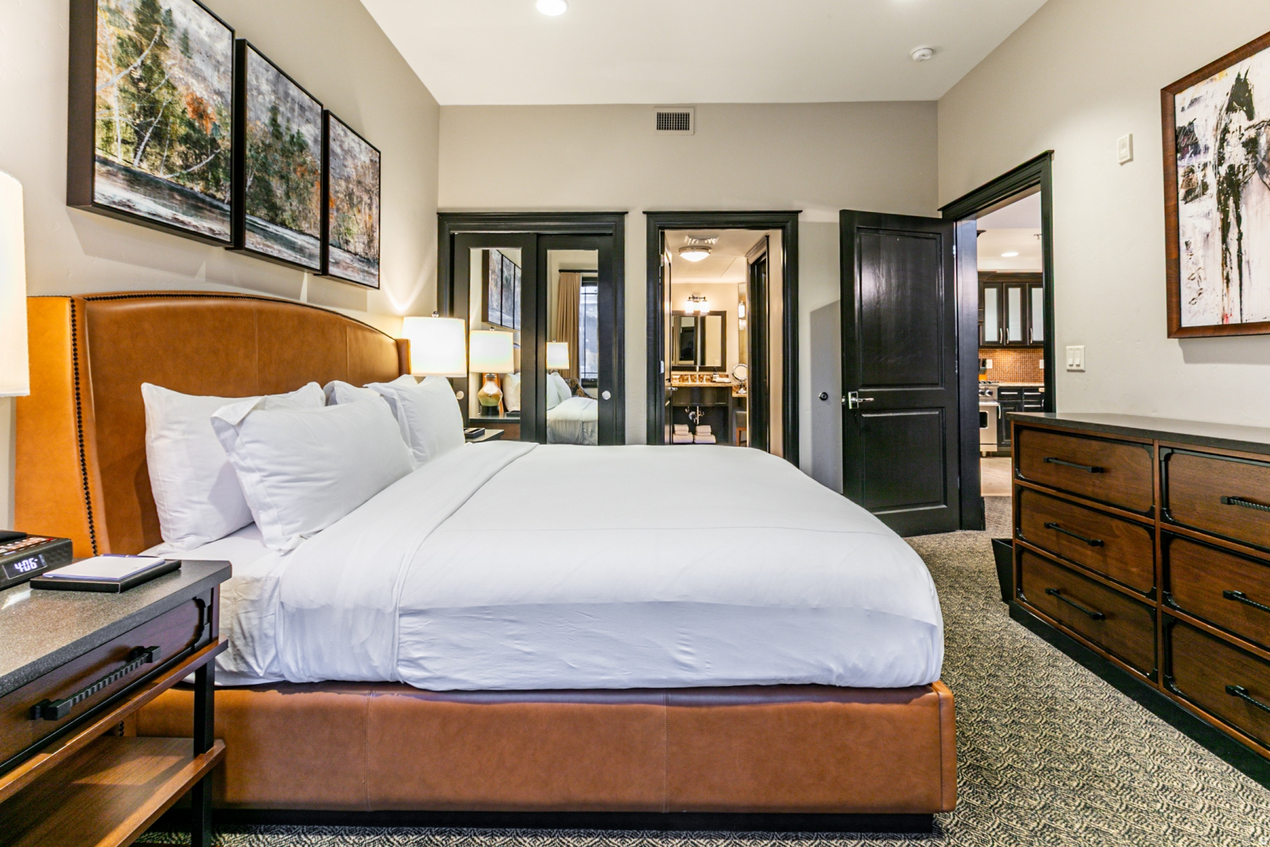 WALDORF ASTORIA - Residential