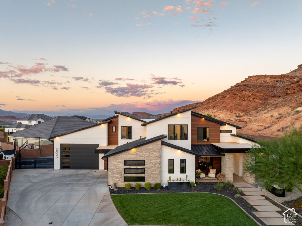 Photo of 3049 E SILVER BEECH CIR, Saint George, UT 84790 (MLS # 2193275)