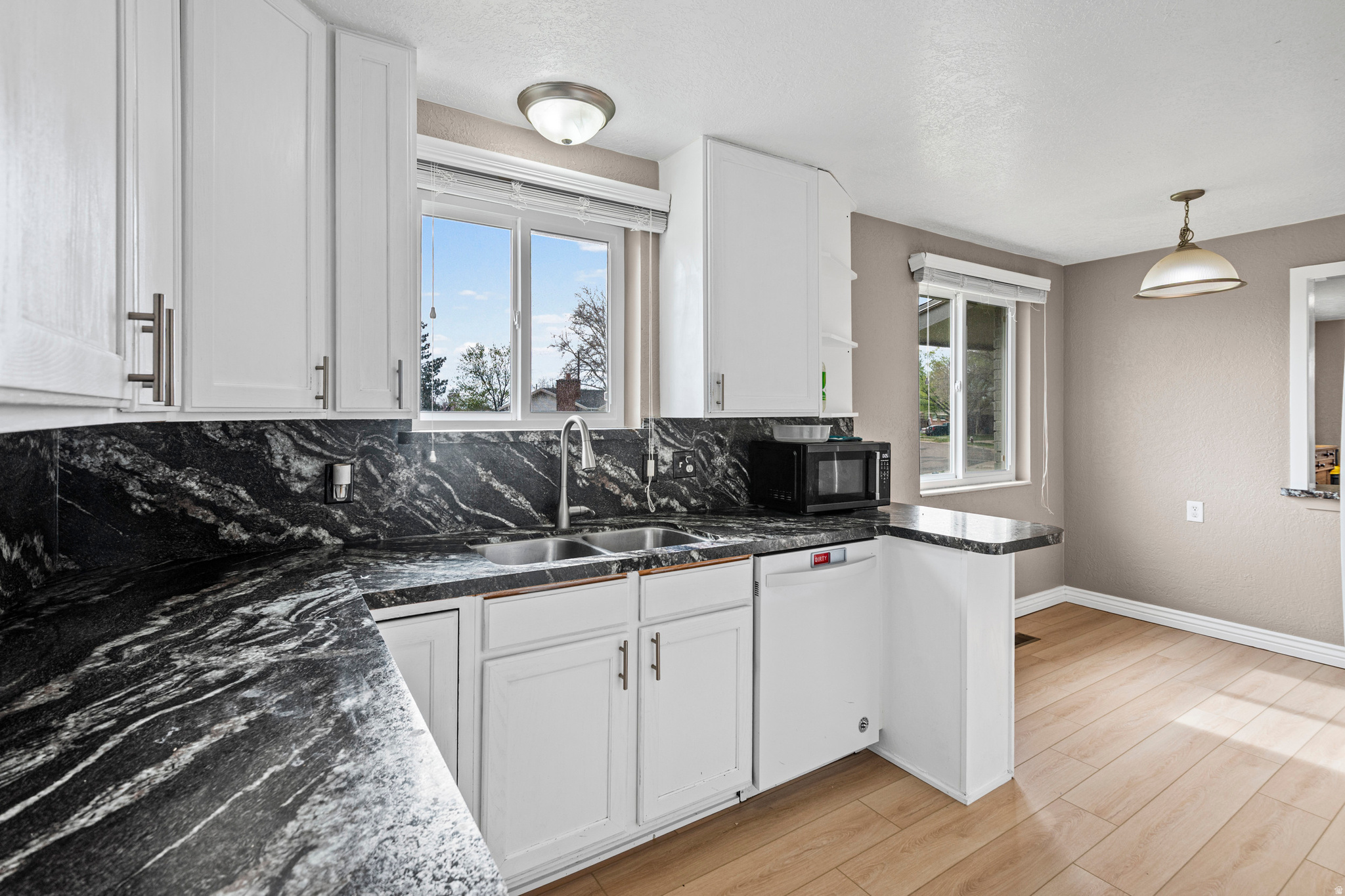 GOLDEN PARK NO 1 - Residential