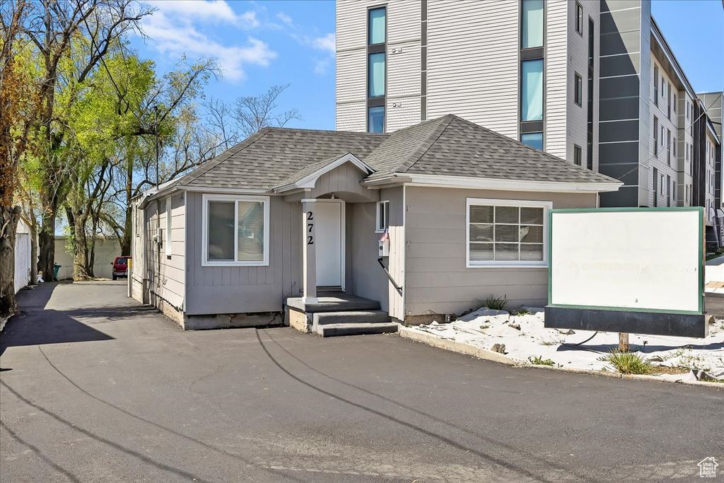 Photo of 272 S STATE ST, Clearfield, UT 84015 (MLS # 2087950)