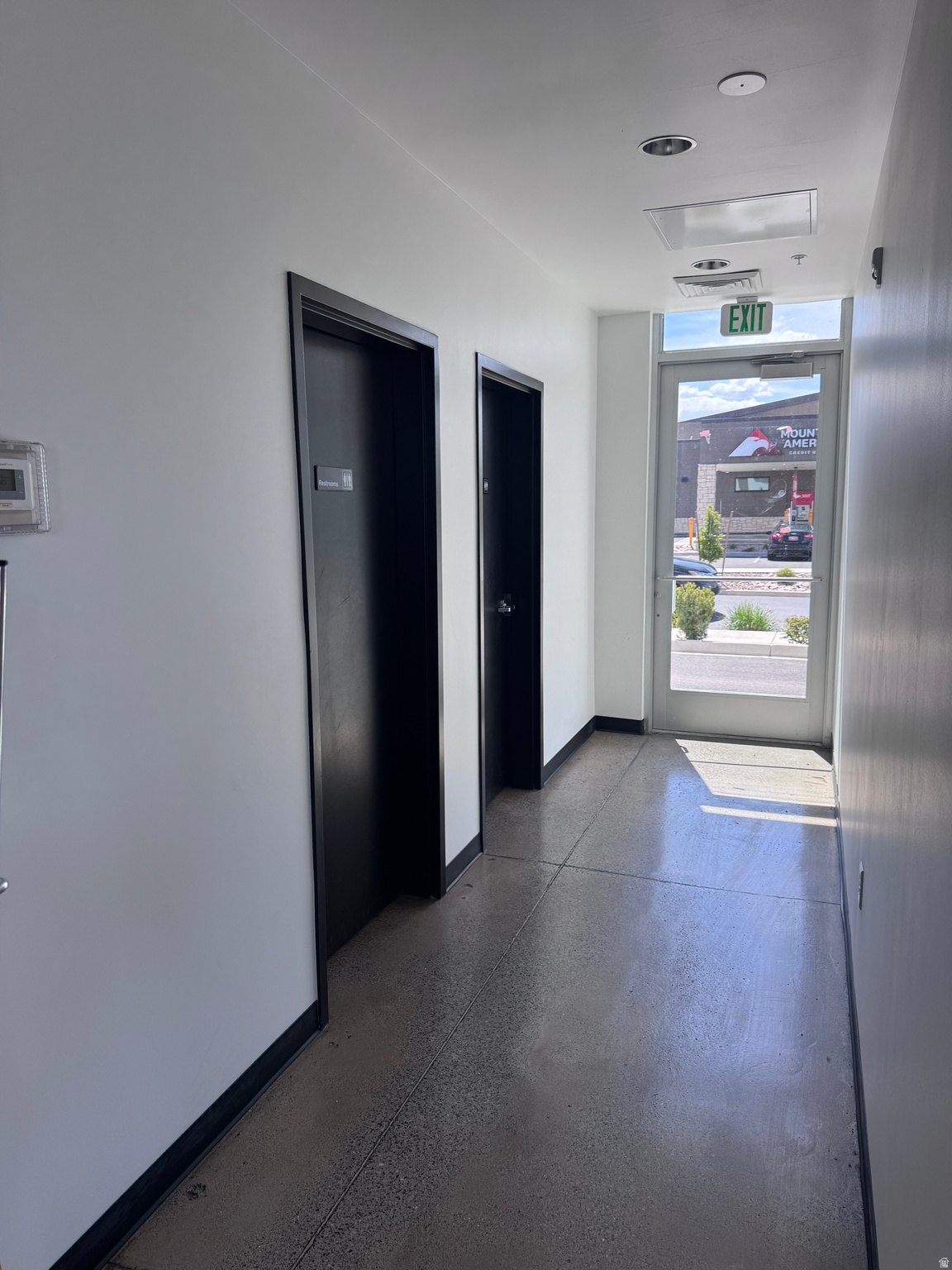 THE YARD - Commercial Lease
