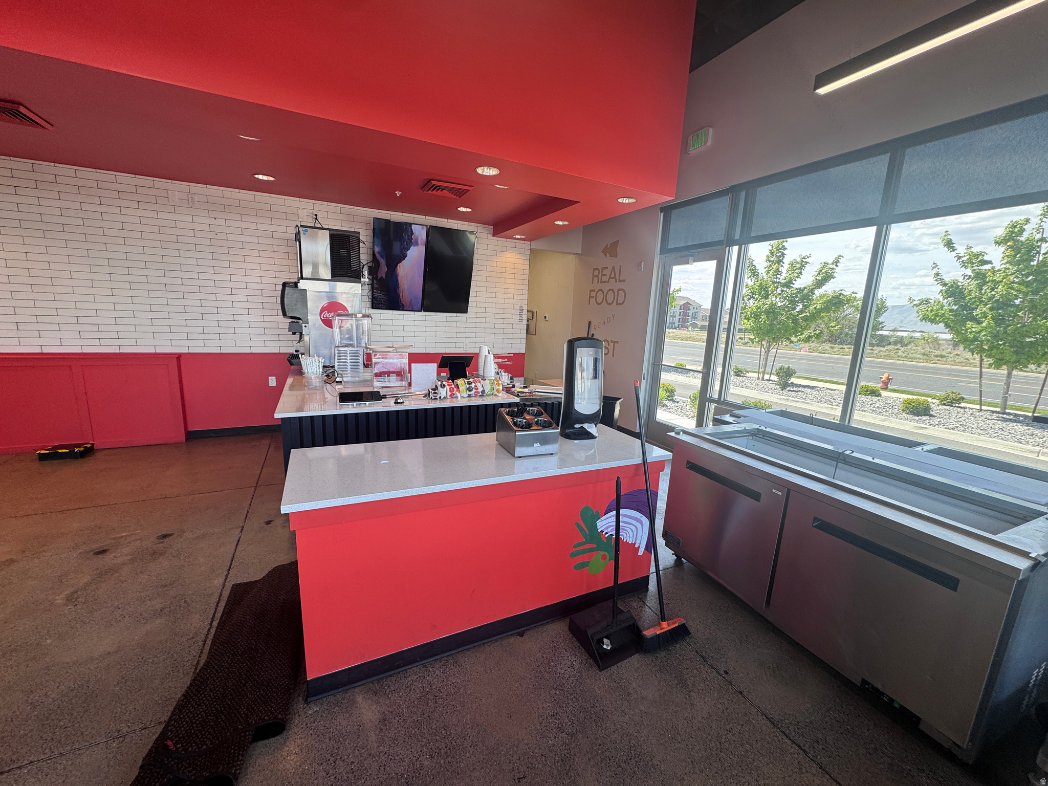 THE YARD - Commercial Lease