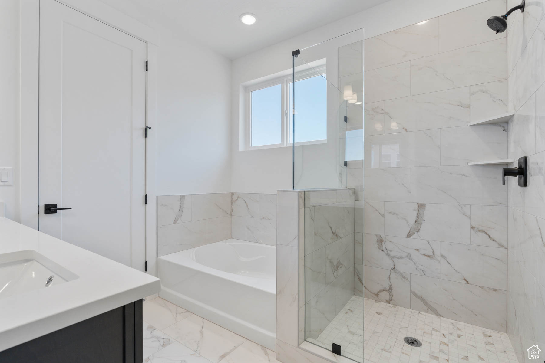 VISTAS AT SUMMIT RDG - Residential