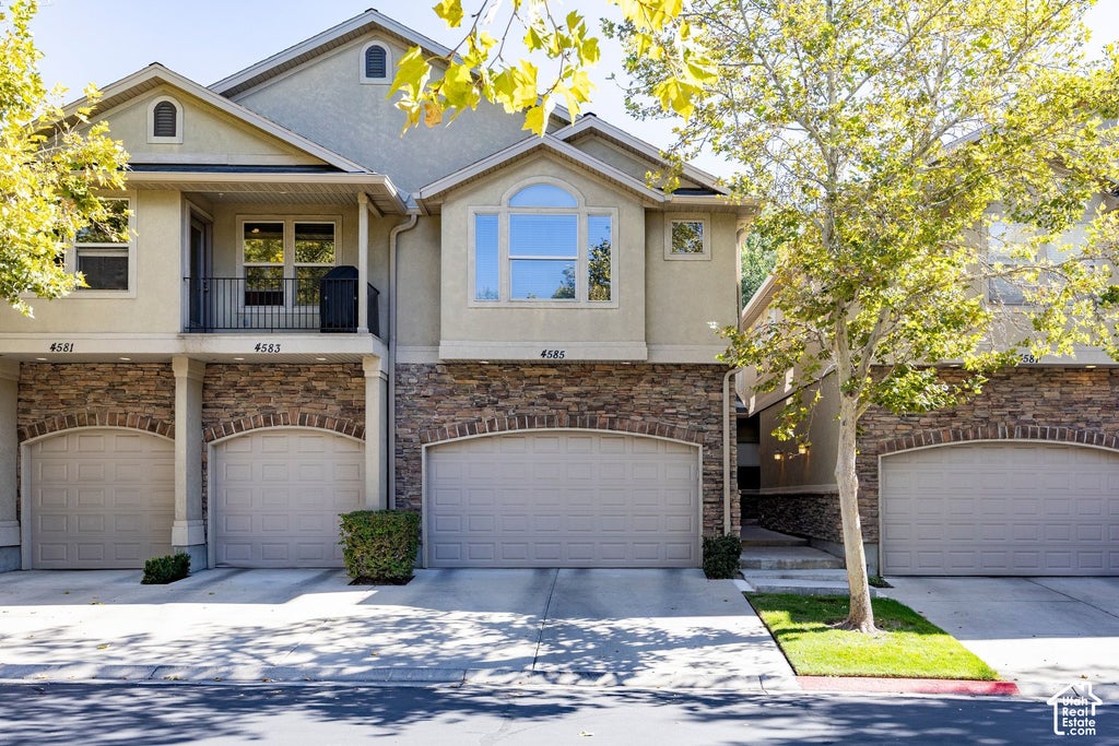 Photo of 4585 S RED SAGE CT, Murray, UT 84107 (MLS # 2190864)