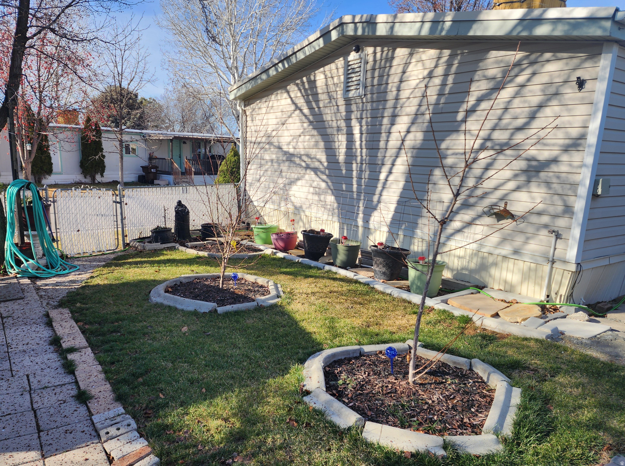 CRESCENTWOOD VILLAGE - Residential