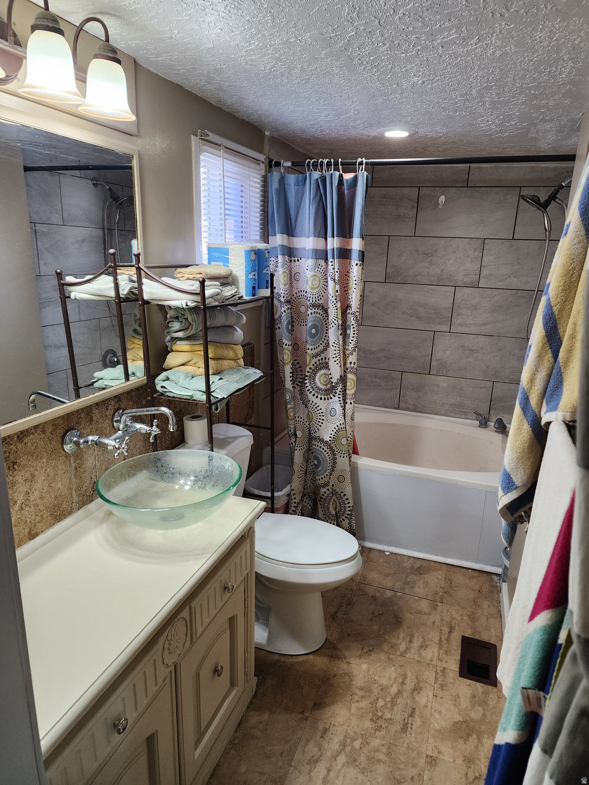 CRESCENTWOOD VILLAGE - Residential