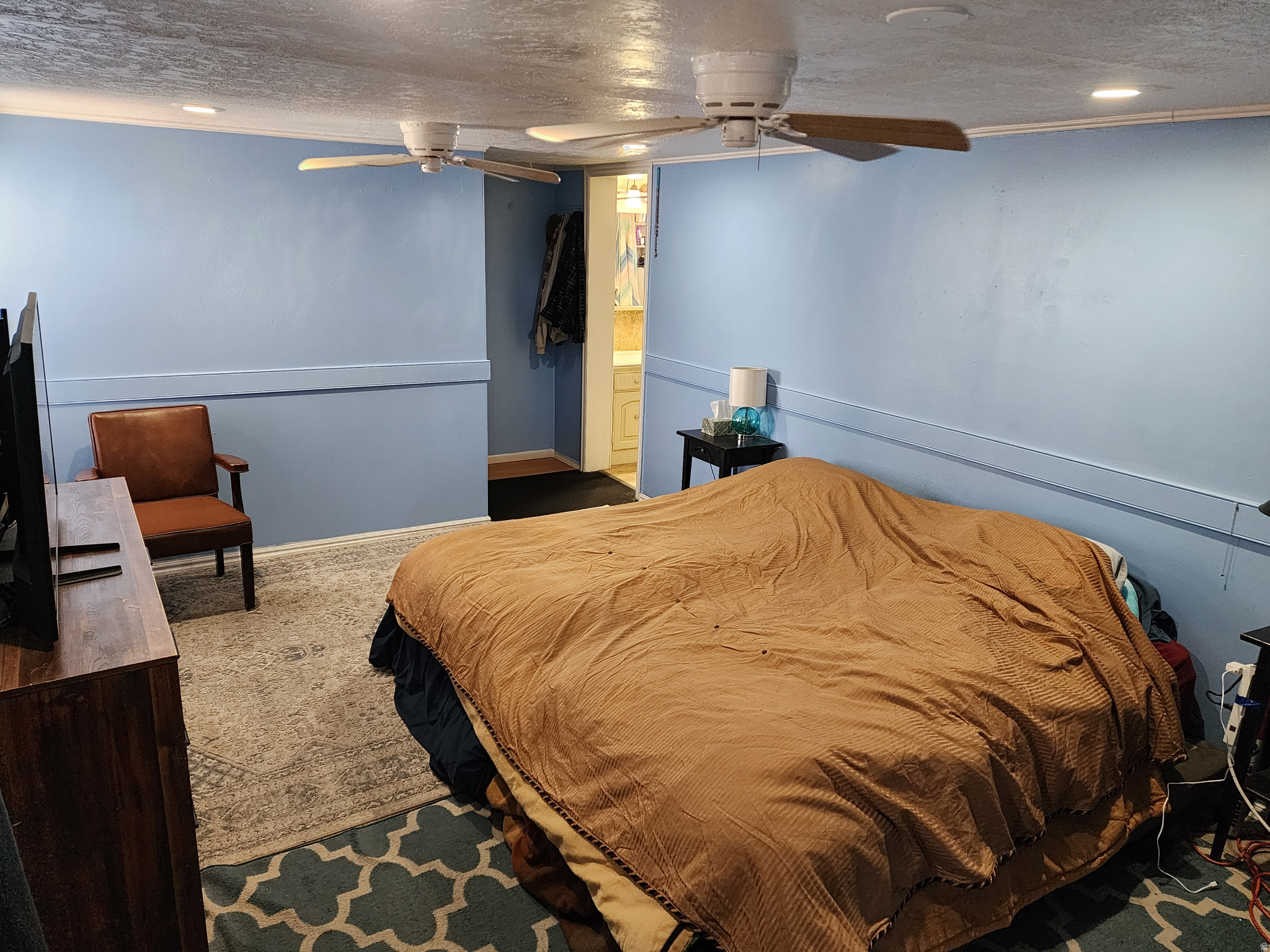 CRESCENTWOOD VILLAGE - Residential