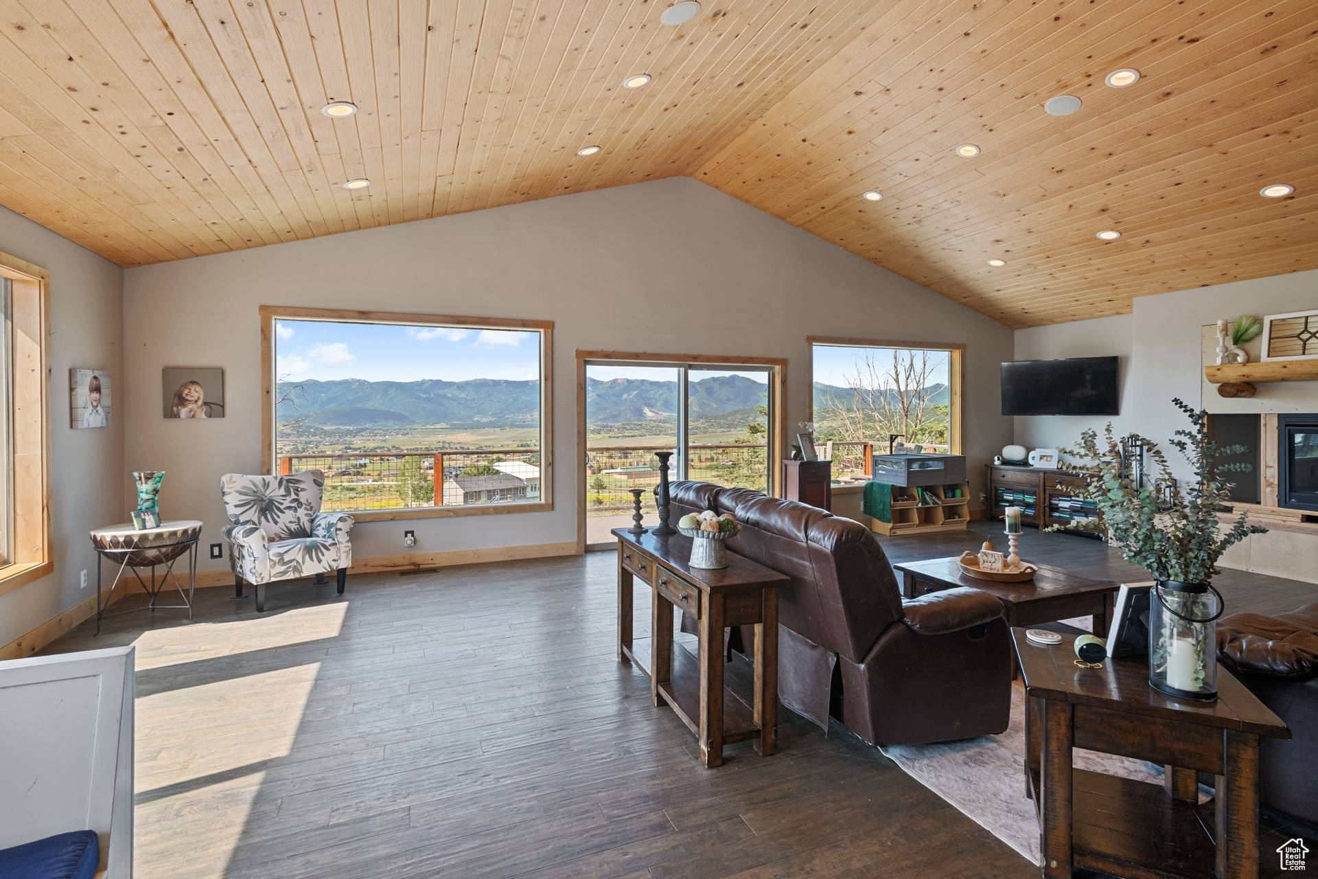 SILVER CREEK ESTATES - Residential