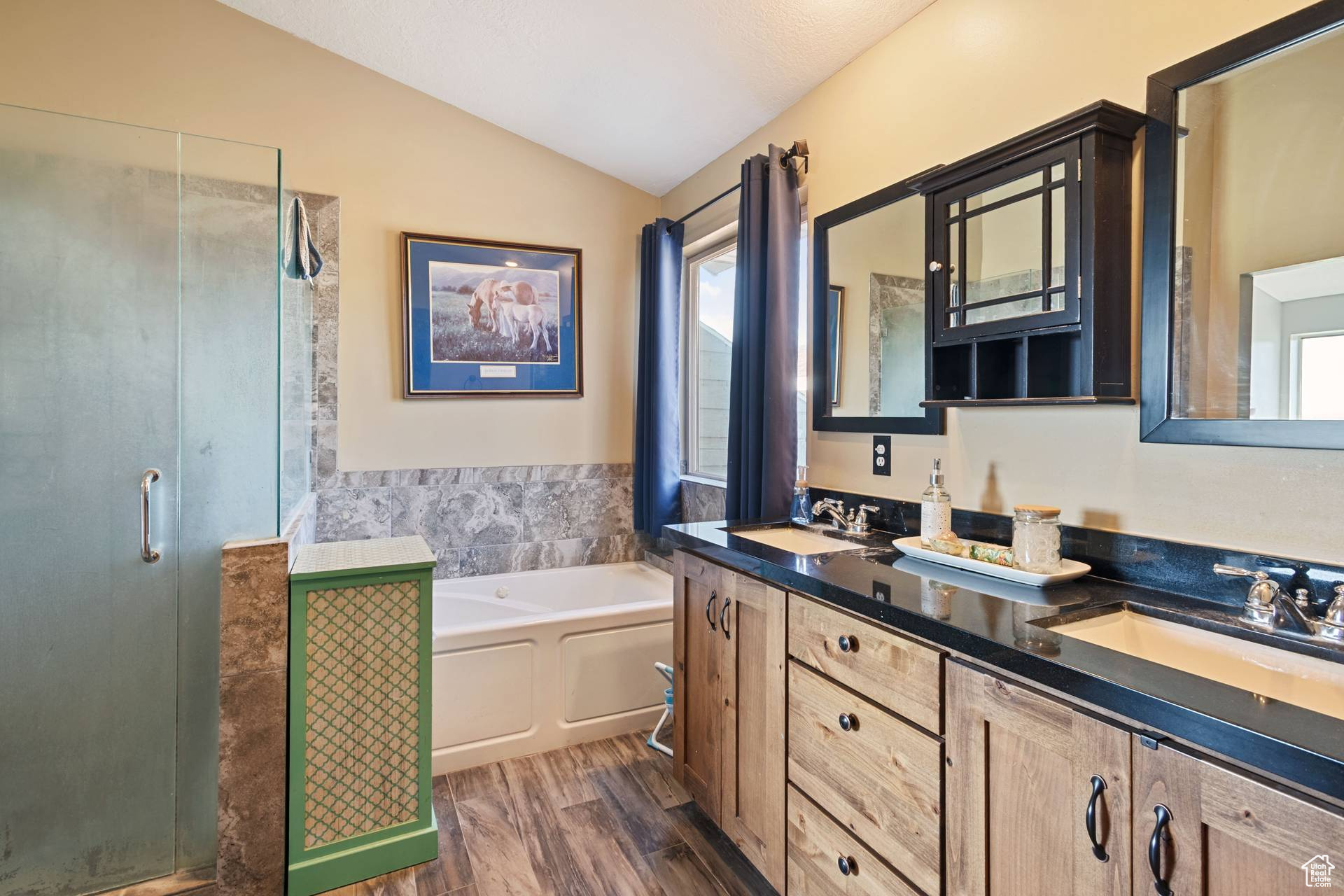 SILVER CREEK ESTATES - Residential