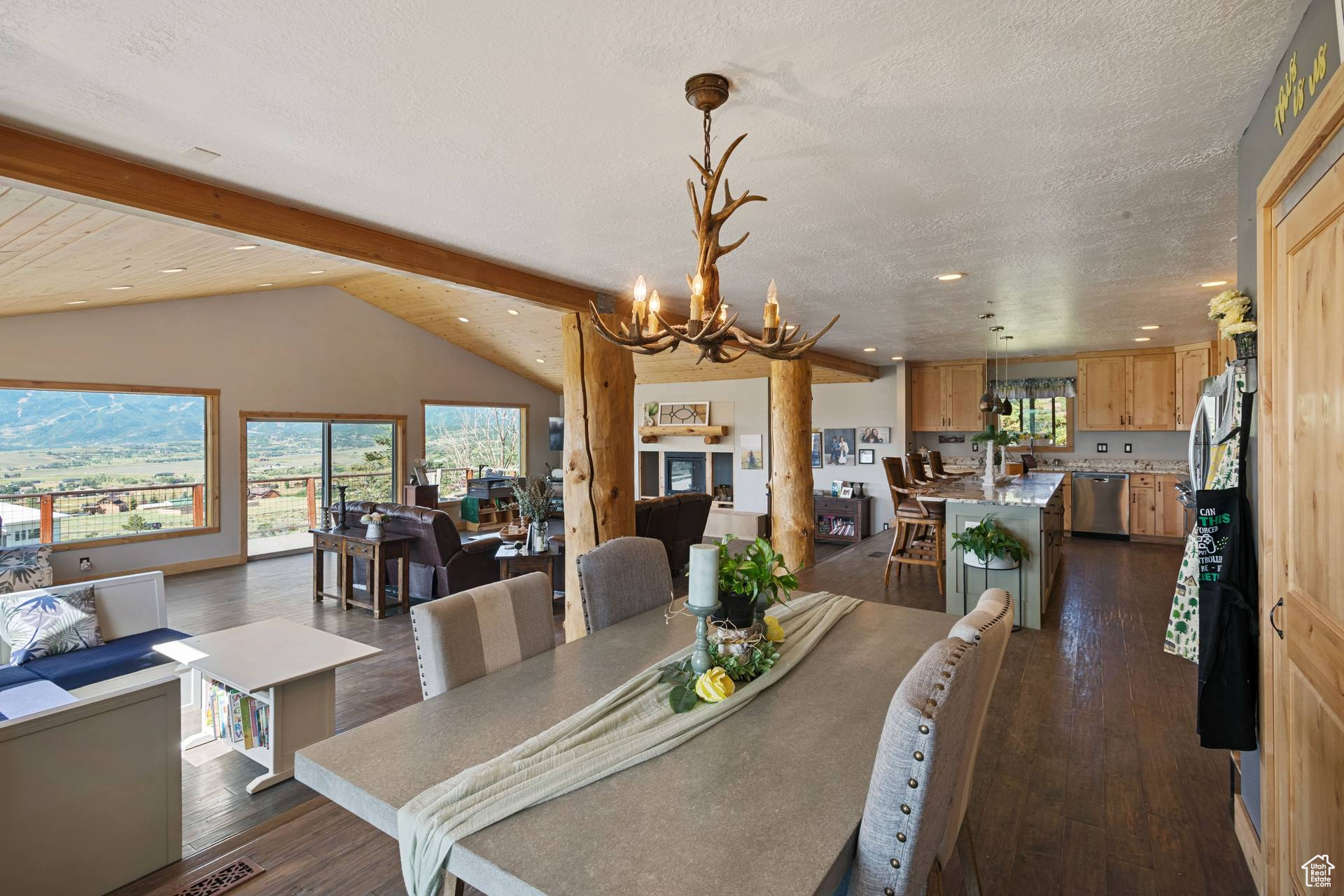 SILVER CREEK ESTATES - Residential