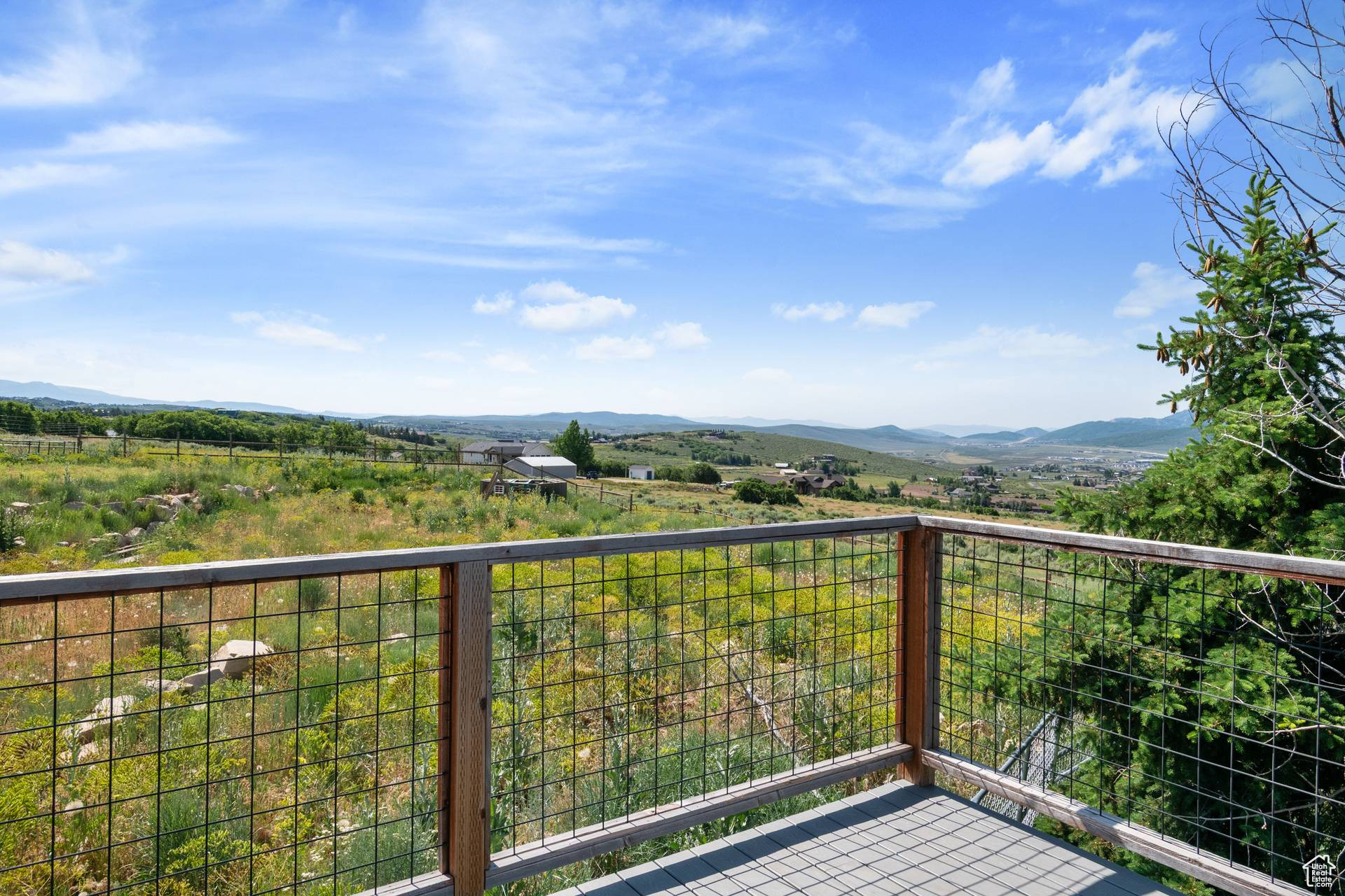 SILVER CREEK ESTATES - Residential