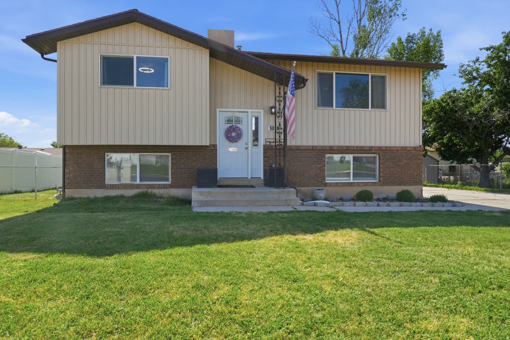 Photo of 5079 S 2825 W, Roy, UT 84067 (MLS # 2164546)