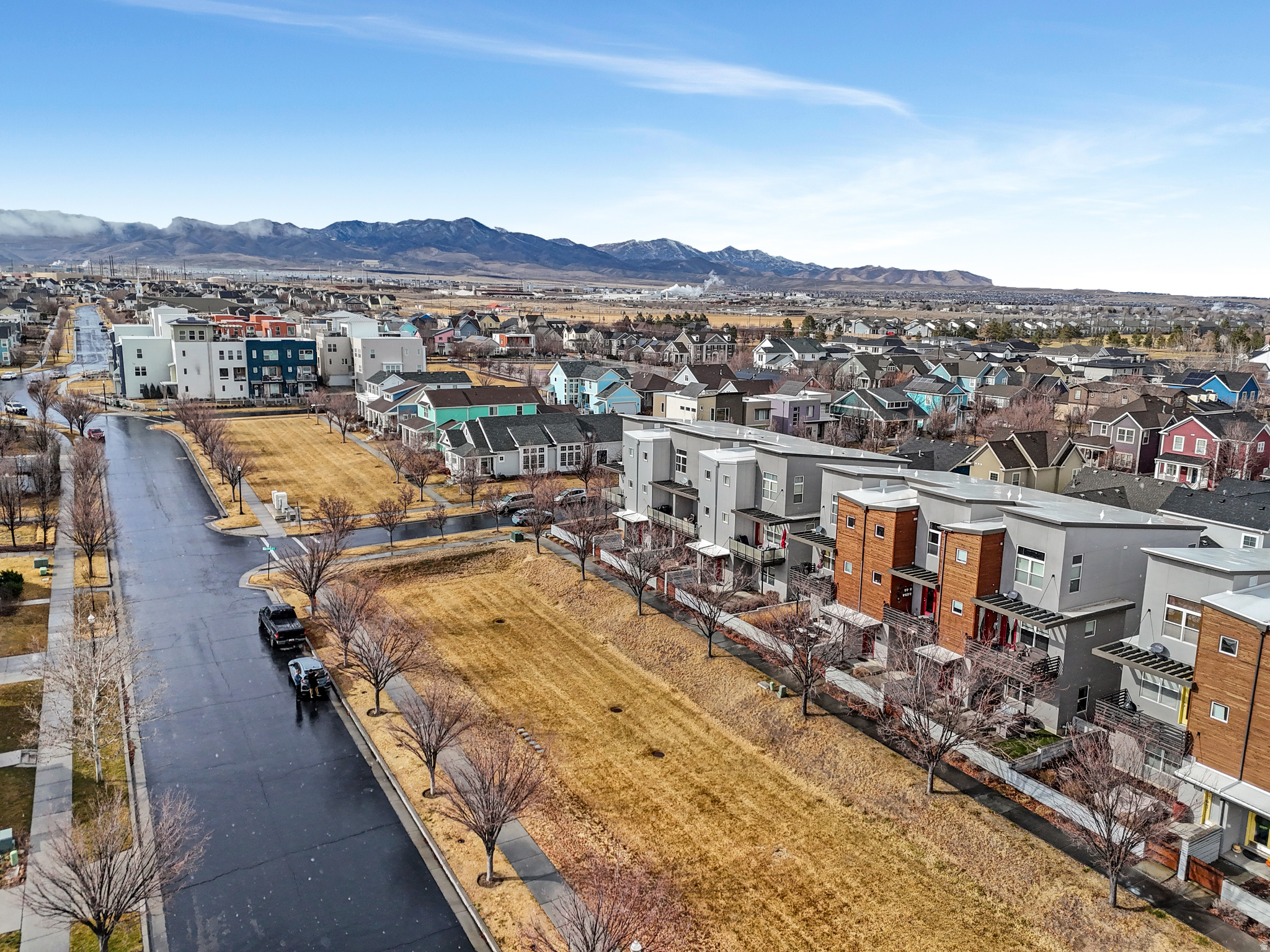 DAYBREAK - Residential