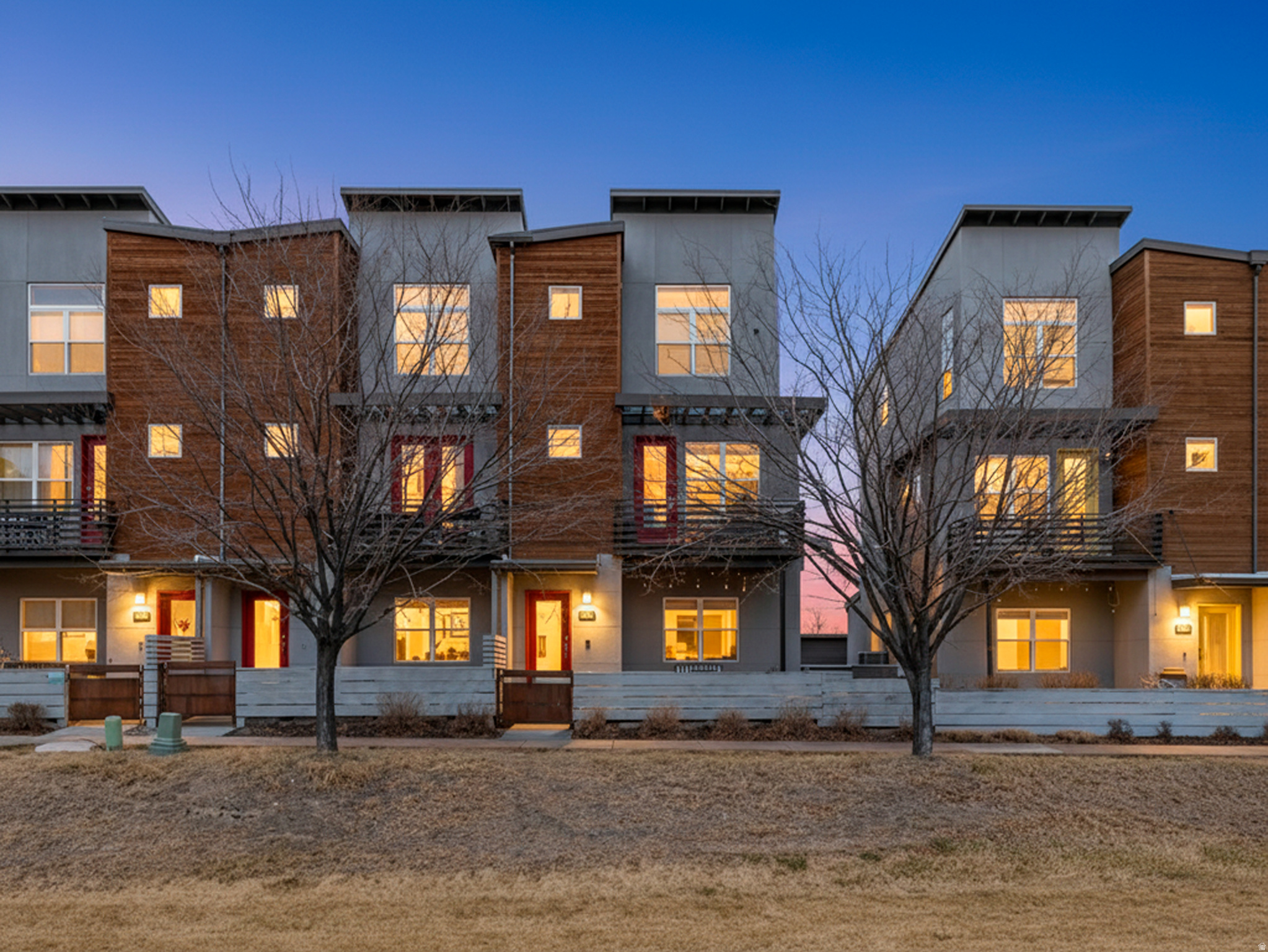 DAYBREAK - Residential