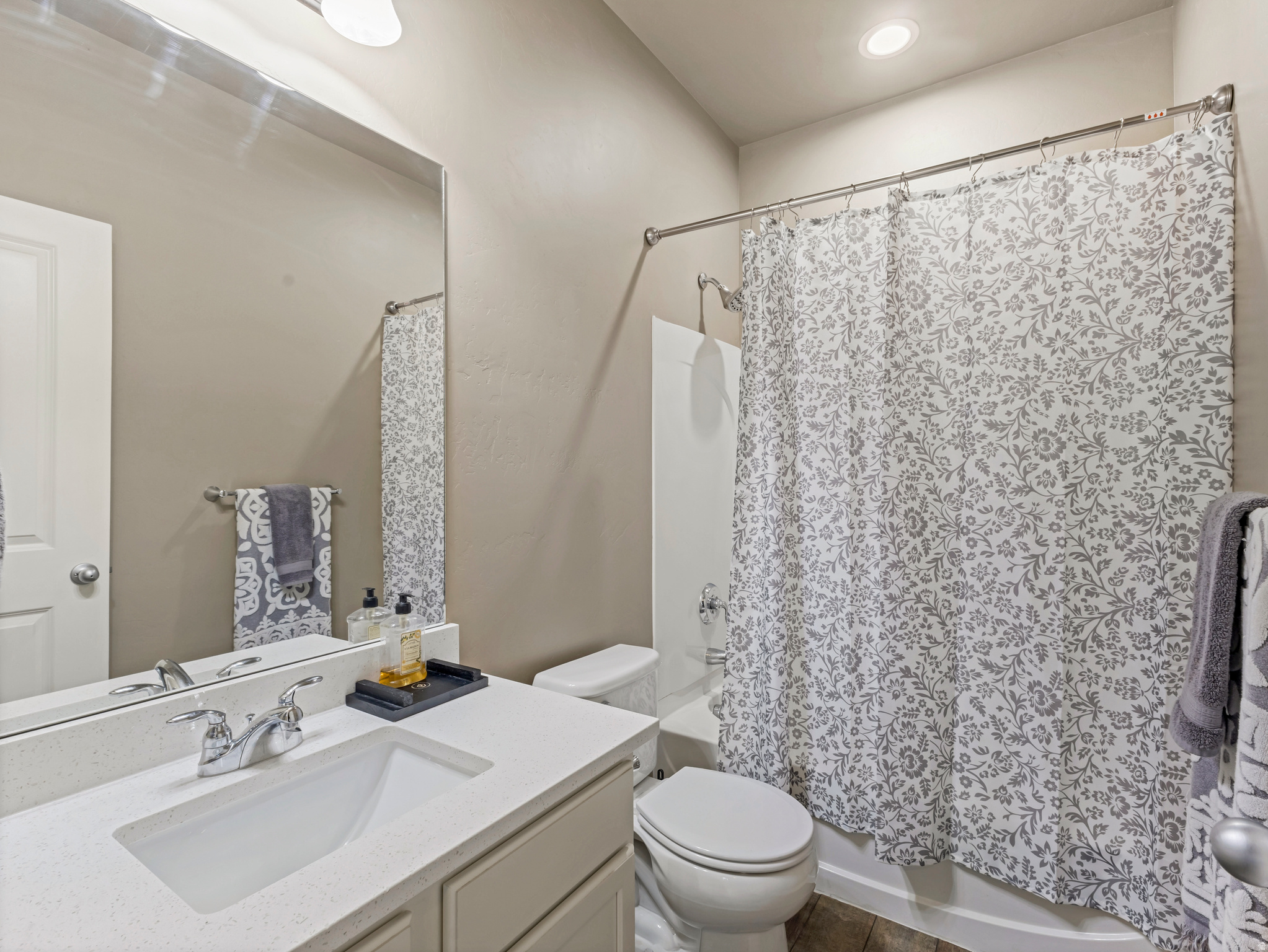 DAYBREAK - Residential