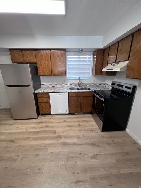 Tiny photo for 556 N FAIRFIELD RD #A-4, Layton, UT 84041 (MLS # 2127014)