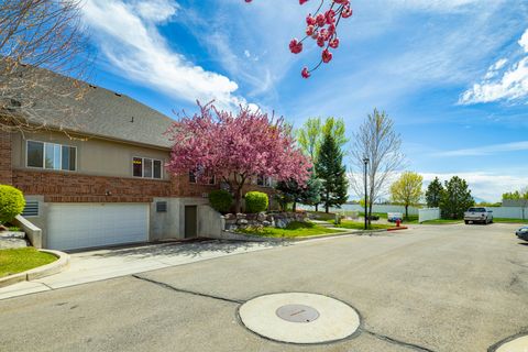 Tiny photo for 4429 W BRIDGESTONE DR N, Cedar Hills, UT 84062 (MLS # 2152172)
