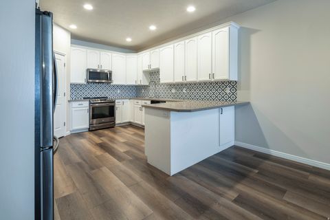 Tiny photo for 4429 W BRIDGESTONE DR N, Cedar Hills, UT 84062 (MLS # 2152172)