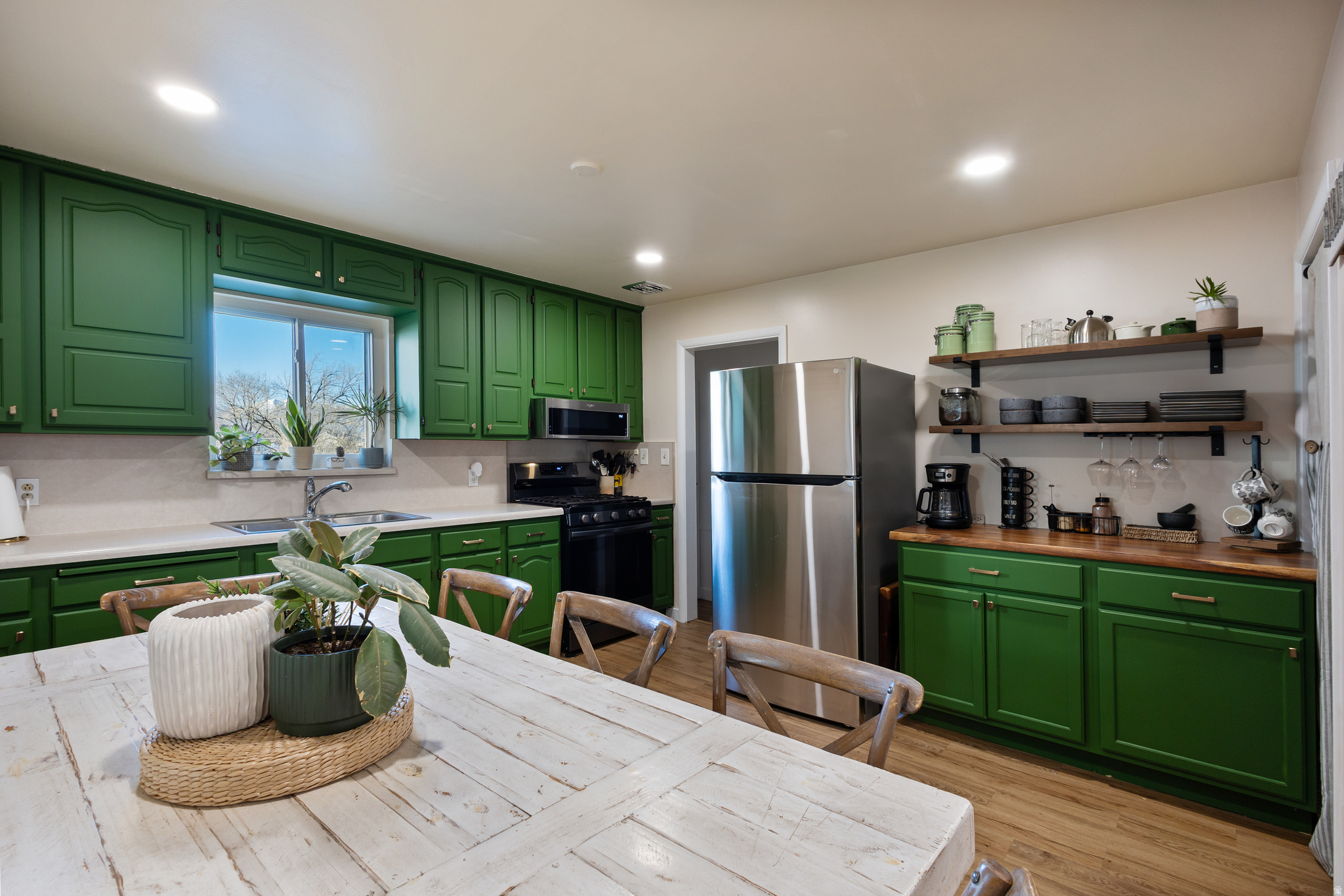 BIG WILLOW - Residential