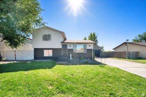 Tiny photo for 2059 W 900 N, Farr West, UT 84404 (MLS # 2116660)