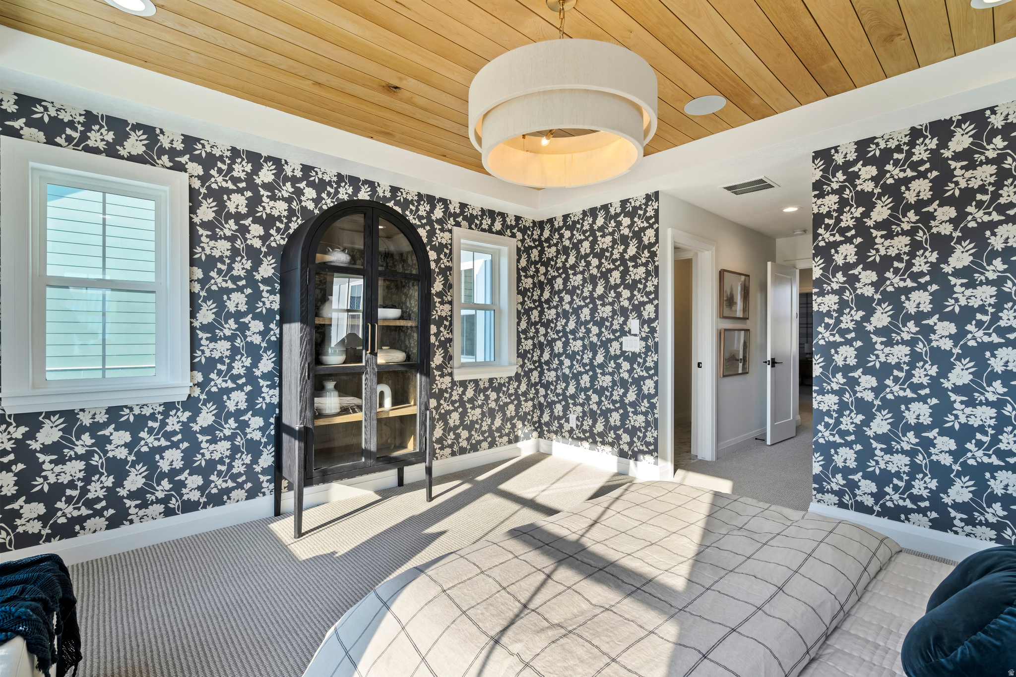 DAYBREAK - Residential