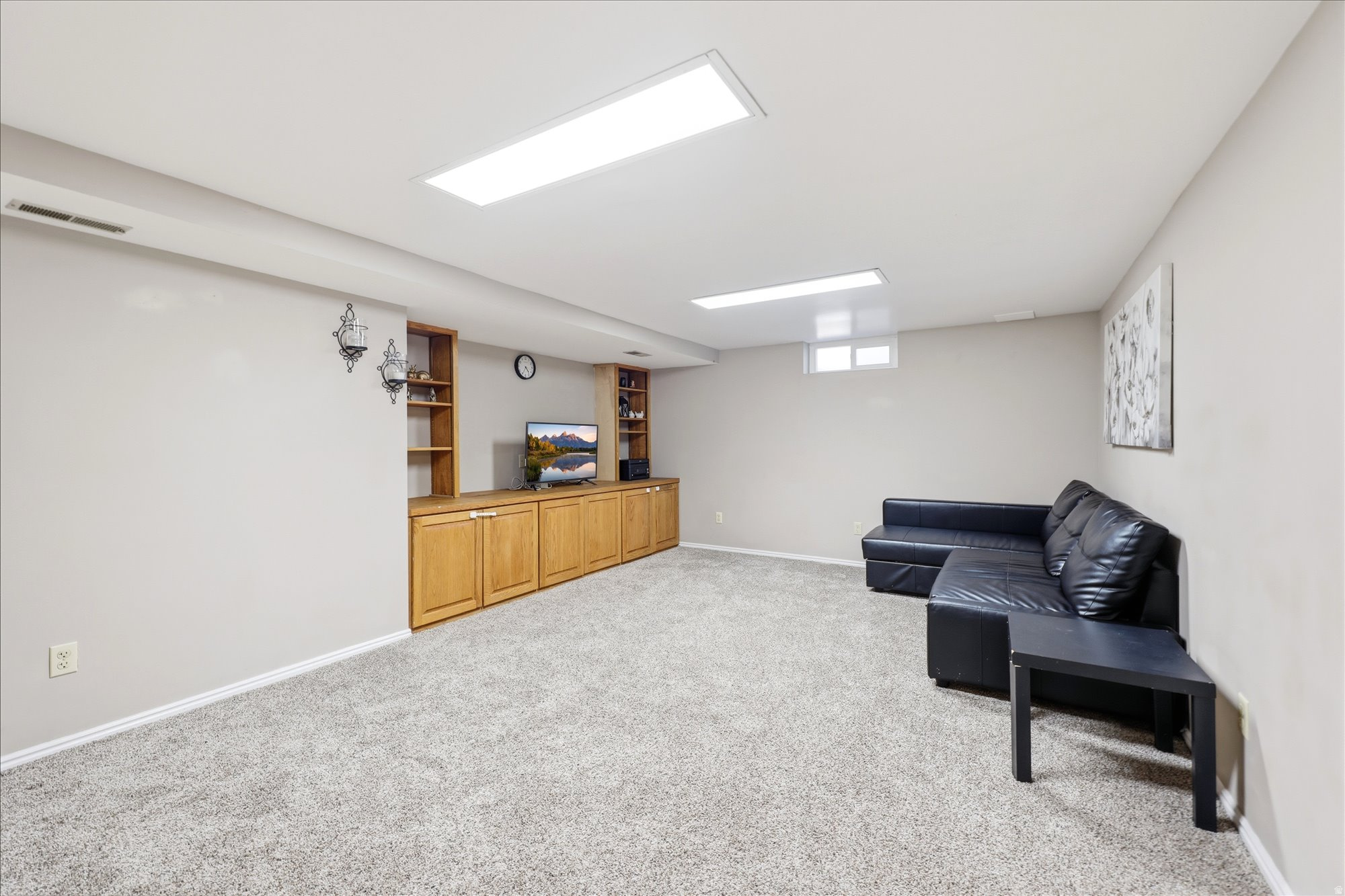 COUNTRY CLUB HTS - Residential