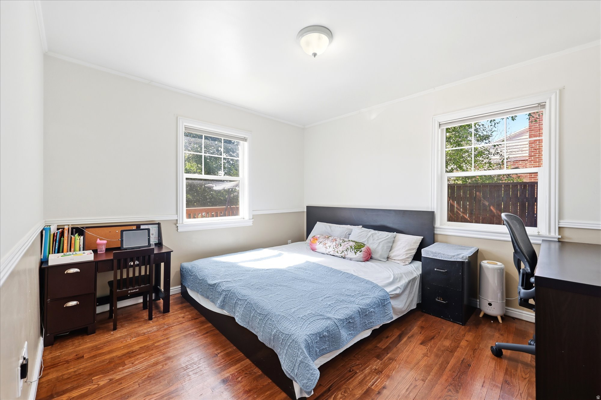 COUNTRY CLUB HTS - Residential