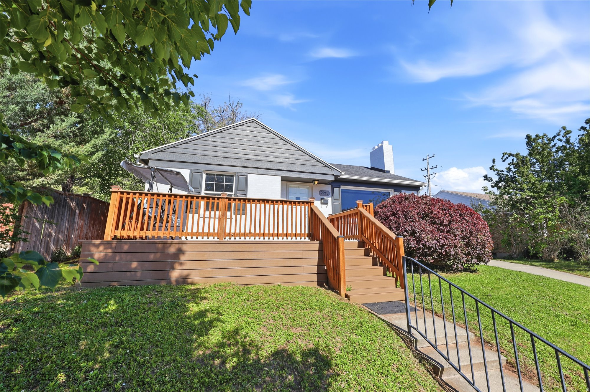 COUNTRY CLUB HTS - Residential