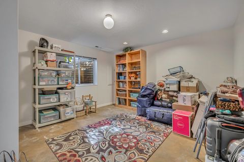 Tiny photo for 6910 S PROMENADE DR E, Cottonwood Heights, UT 84121 (MLS # 2112481)