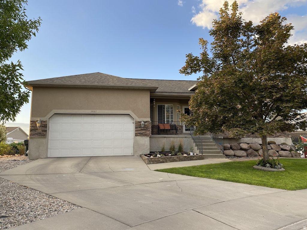 Photo of 2887 S STAR BROOK CIR CIR W, West Valley City, UT 84128 (MLS # 2153559)