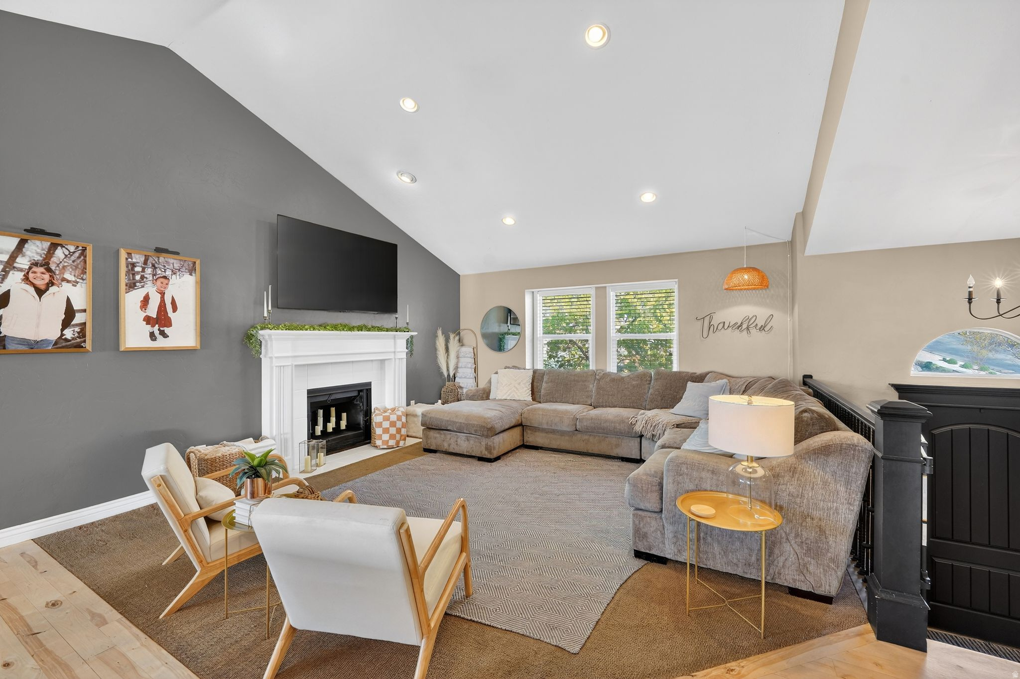 CAVE HOLLOW - Residential