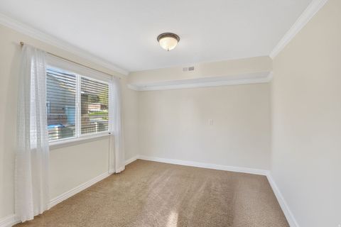 Tiny photo for 1264 BROOKE LN, Farmington, UT 84025 (MLS # 2149411)