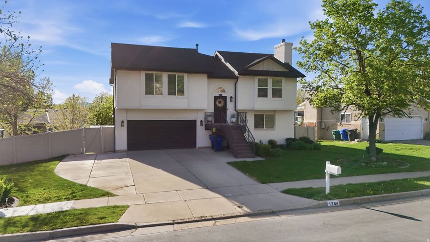 Welcome to this beautifully remodeled home in the heart of Farmington. This 5 bedroom, 3 bathroom home has been fully updated with a clean, modern feel and a highly functional layout. The main level is open and inviting, with an updated kitchen that flows directly into the living space, making it perfect for everyday living and hosting guests! Located in a highly sought after area, you are just minutes from top rated schools, parks, shopping, and easy freeway access. Homes like this, in this location, do not come up often. If you've been waiting for the right home in Farmington, this is it! *Refrigerator, washer, and dryer can be included with a strong offer.* Square footage from county records and provided as a courtesy estimate only. Buyer and buyer's agent to verify all.