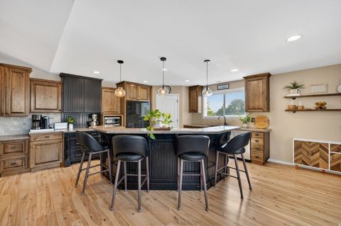 Tiny photo for 1264 BROOKE LN, Farmington, UT 84025 (MLS # 2149411)