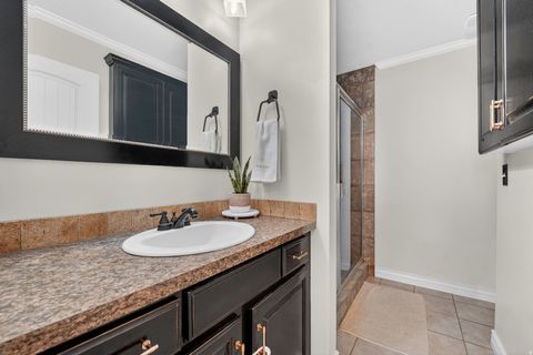 Tiny photo for 1264 BROOKE LN, Farmington, UT 84025 (MLS # 2149411)