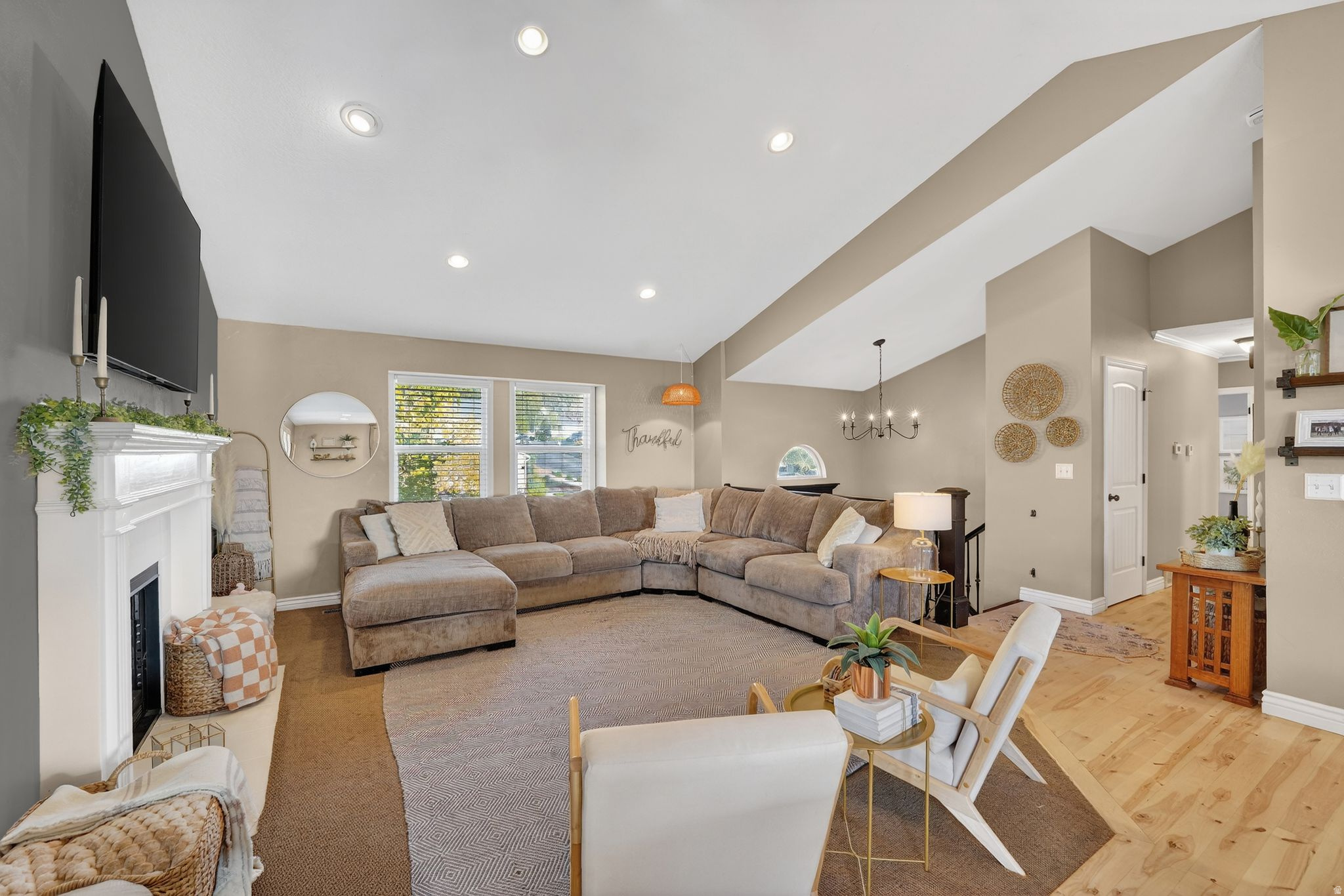 CAVE HOLLOW - Residential