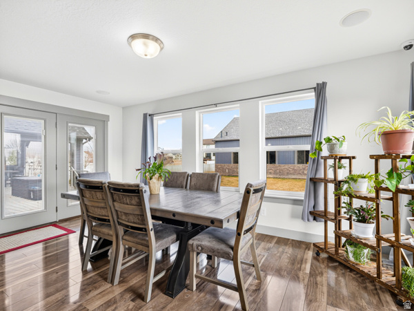 SNOWS SPRINGS - Residential