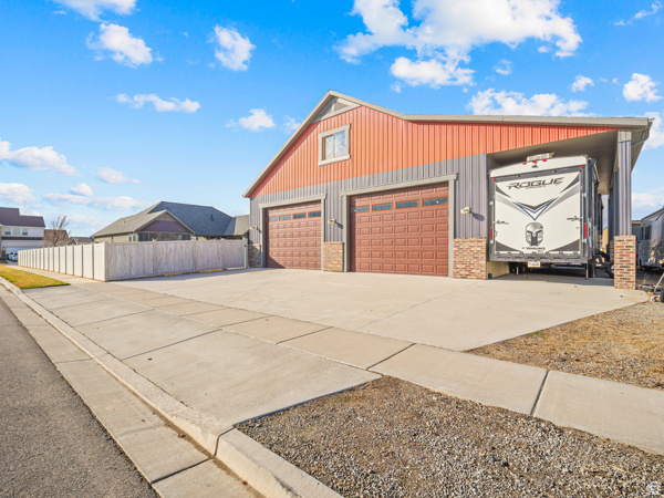 SNOWS SPRINGS - Residential