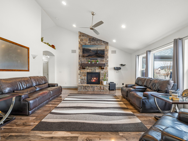 SNOWS SPRINGS - Residential