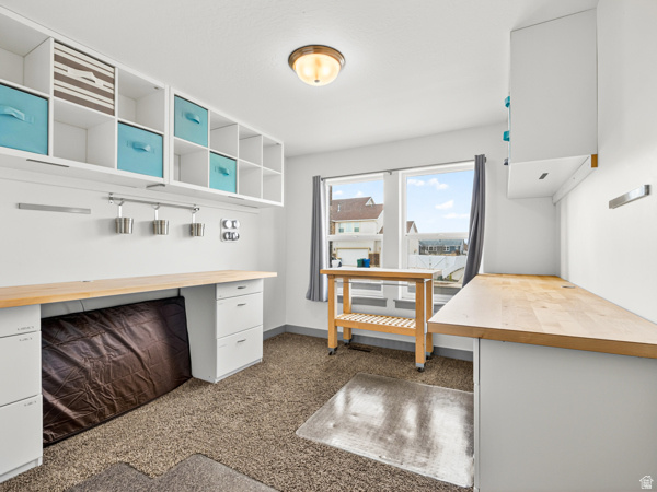 SNOWS SPRINGS - Residential