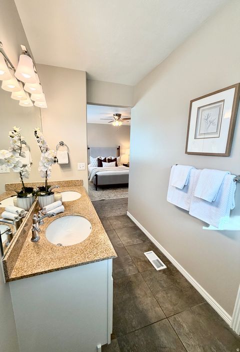 Tiny photo for 1563 OAKRIDGE PARK DR, Farmington, UT 84025 (MLS # 2120231)