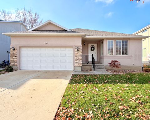 Tiny photo for 1563 OAKRIDGE PARK DR, Farmington, UT 84025 (MLS # 2120231)