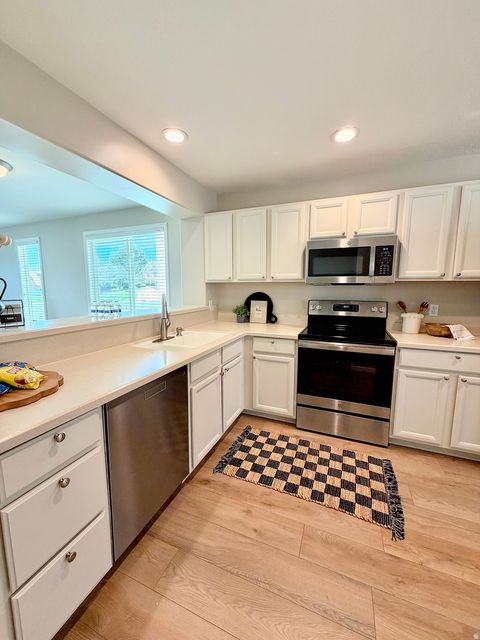 Tiny photo for 1563 OAKRIDGE PARK DR, Farmington, UT 84025 (MLS # 2120231)