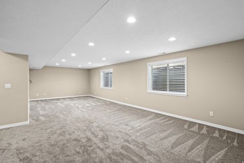 Tiny photo for 1563 OAKRIDGE PARK DR, Farmington, UT 84025 (MLS # 2120231)