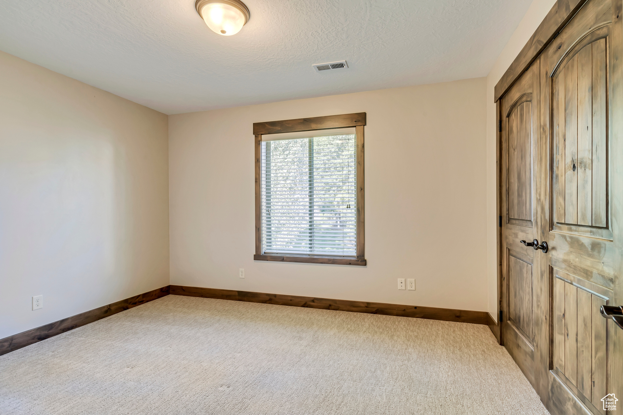 COTTAGES ON THE GREEN - Residential Lease