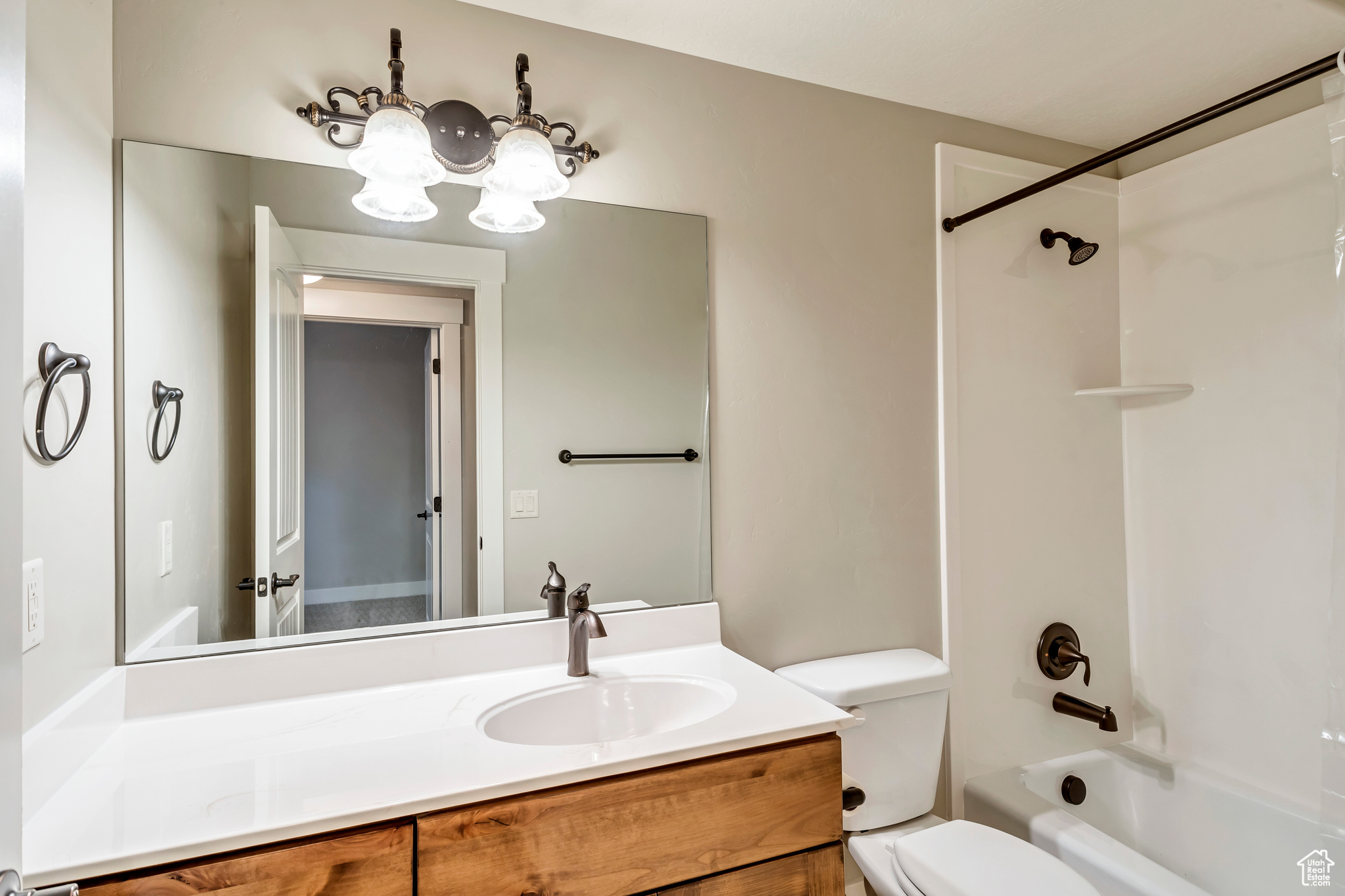 COTTAGES ON THE GREEN - Residential Lease